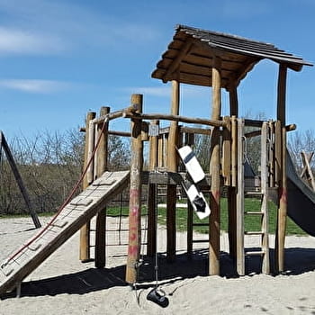 Aires de jeux - MOULINS-ENGILBERT