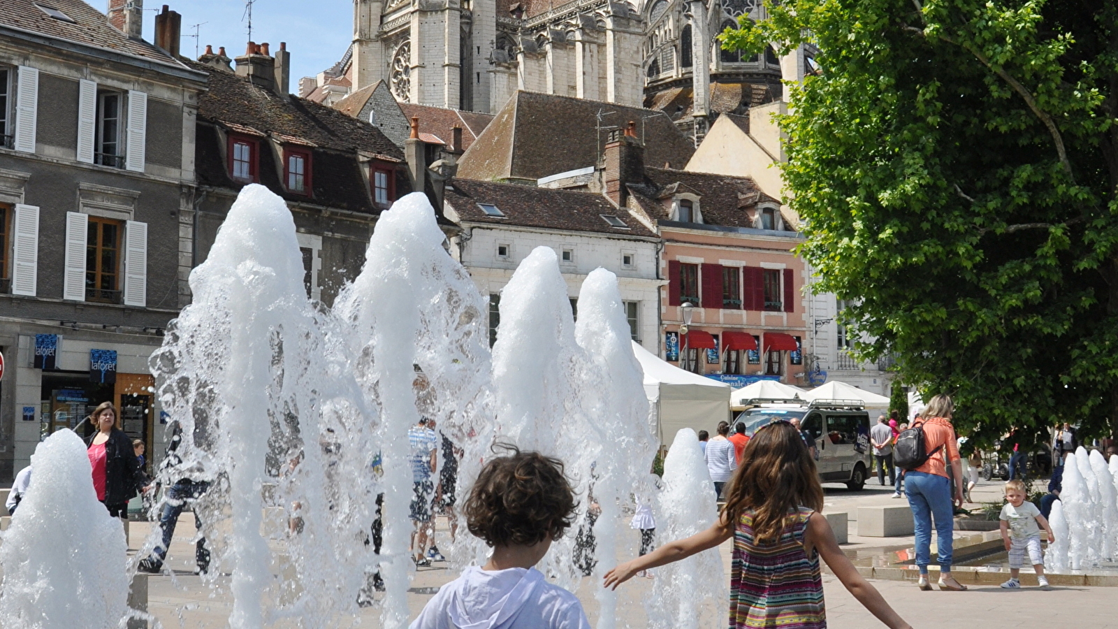 Auxerre racontée aux enfants - Visite guidée 