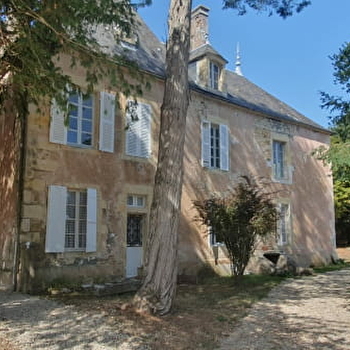 Gite du Château de Chevannes - AMAZY
