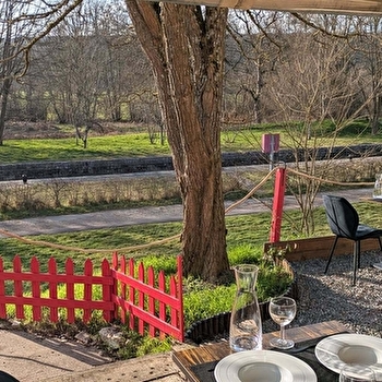 O'W Restaurant - PREGILBERT