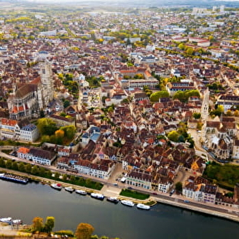 Visite guidée - Le tour d'Auxerre en 80 minutes - AUXERRE