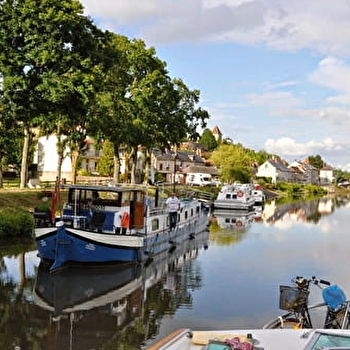 Port de Cercy-la-Tour - CERCY-LA-TOUR