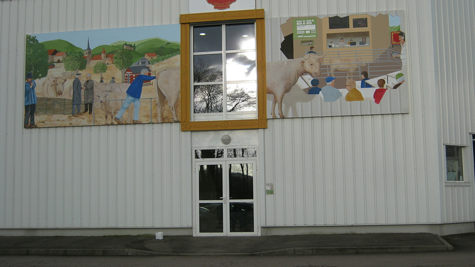 Marché au Cadran S.I.C.A.F.O.M.E (Société Intérêts Collectifs Agricole des Foires Organisées de Moulins-Engilbert)