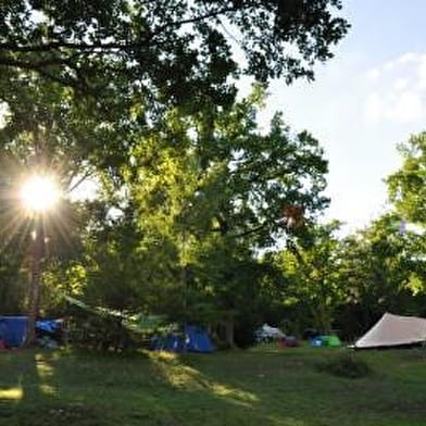Camping Au Bois Joli